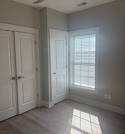 4th image of 2350 Filiatreau Ln Building 1