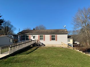 141 Lilac Dr, East Stroudsburg, PA 18301
