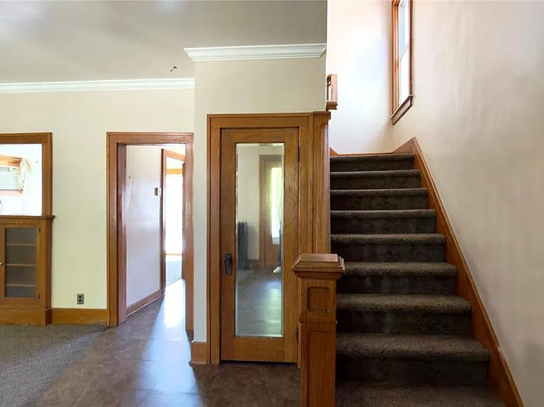 130 Elm St — Photo 15