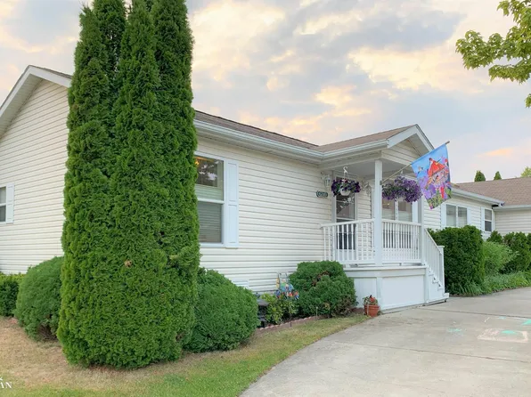 6249 Eagle Lake Ct, Smiths Creek, MI 48074