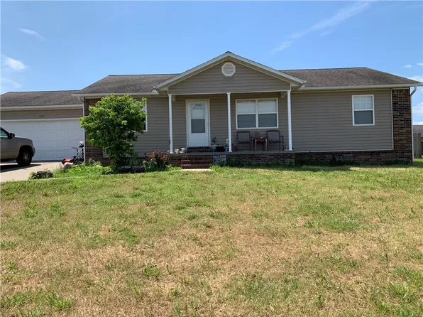 1307 Sunset Blvd, Berryville, AR 72616