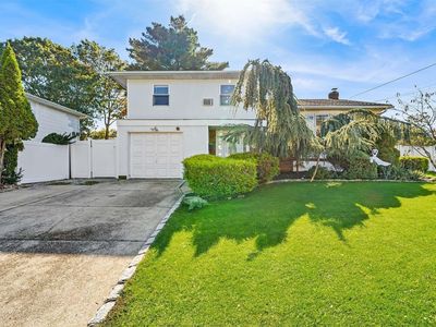 407 Violet Street, Massapequa Park, NY, 11762