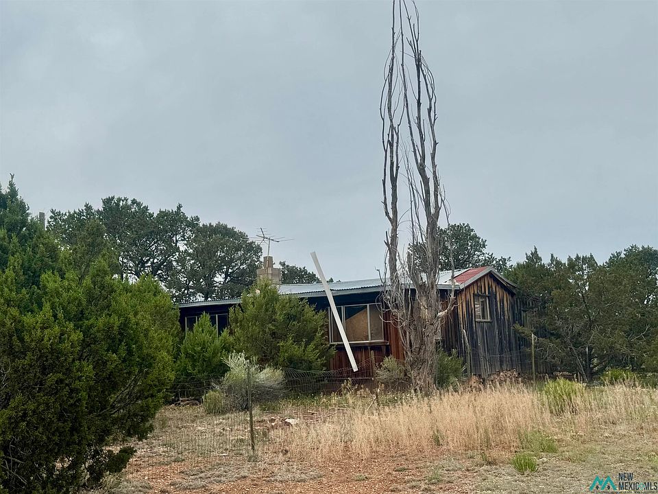 1st image of 4 Dorothy Dr