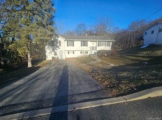 16 Sears Road, Monroe, NY 10950