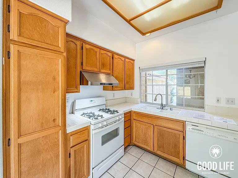 10880 Creekbridge Pl — Photo 5