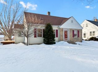 126 16th Ave N, Hopkins, MN 55343