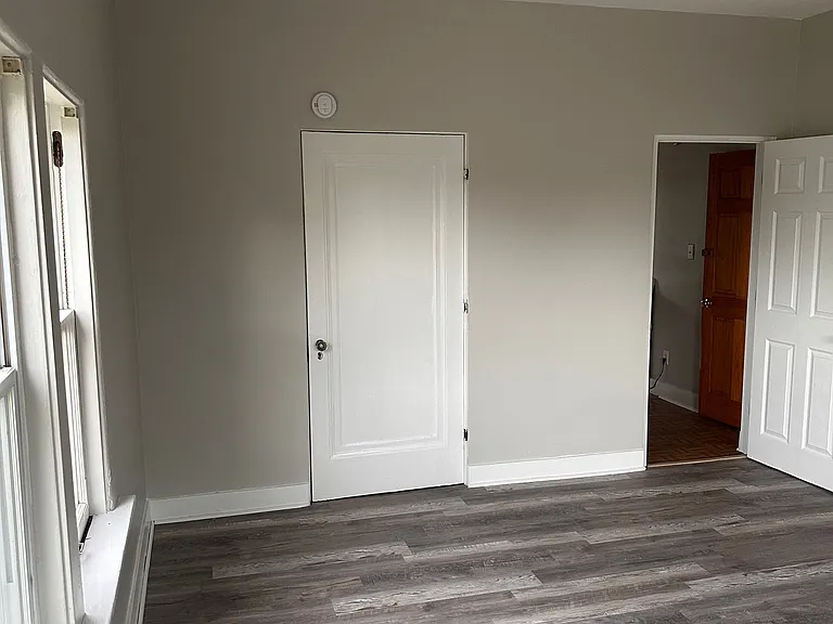 5328 Maywood Ave #8 — Photo 8