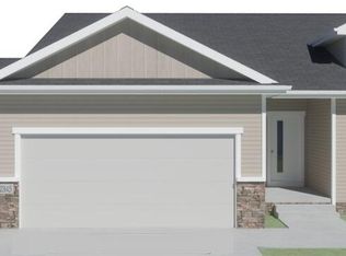 1811 Sycamore St, Council Bluffs, IA 51503