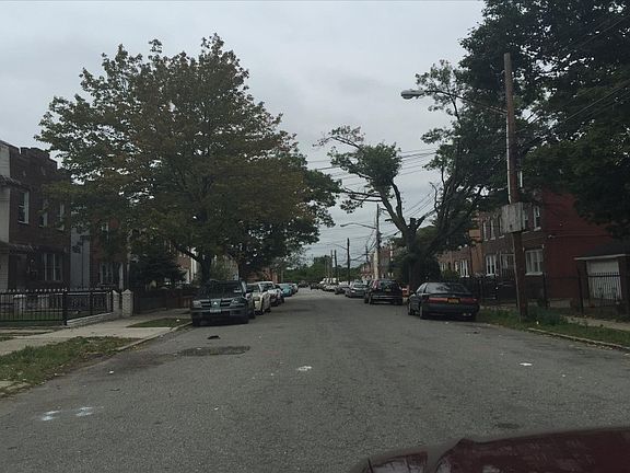 4th image of 16416 107th Ave