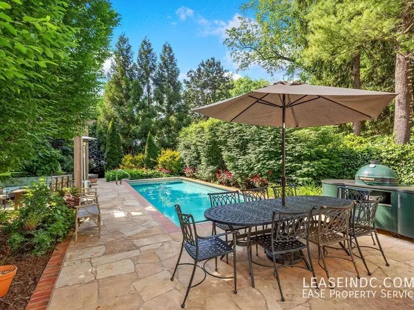 4927 Eskridge Ter NW, Washington, DC 20016