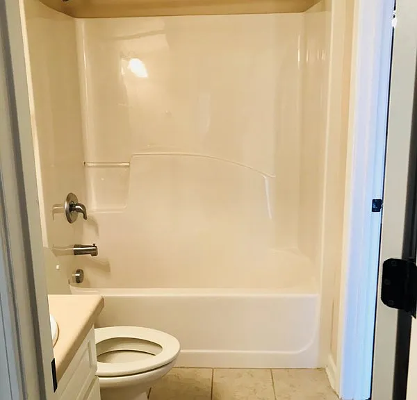 142 Grove Landing Ct — Photo 6