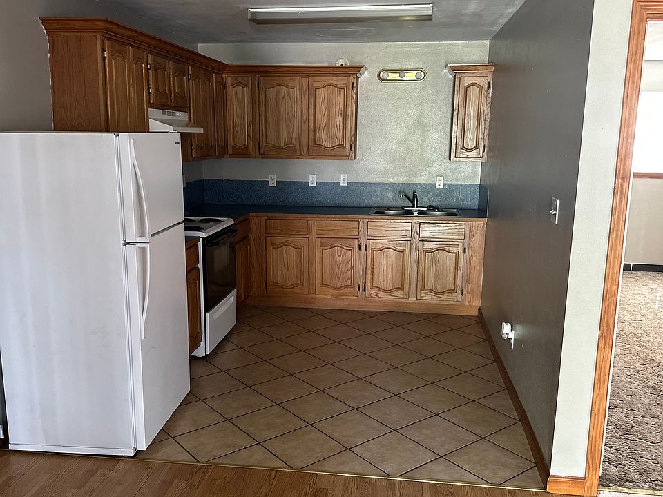1st image of 312 Veterans Ave #15