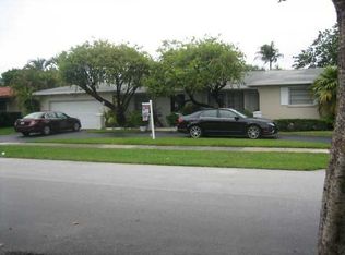 8541 SW 84th Ter, Miami, FL 33143