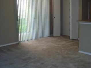 5703 Huntington Valley Ct APT B, Saint Louis, MO 63129