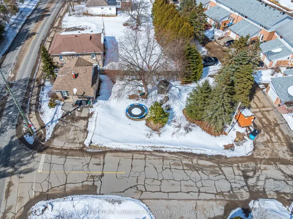 60 West Rd W, Huntsville, ON P1H 1L8