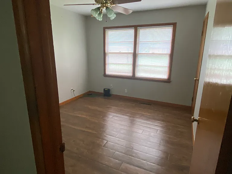 105 S Sherry Ave — Photo 5