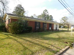 63 Lee St, Blakely, GA 39823