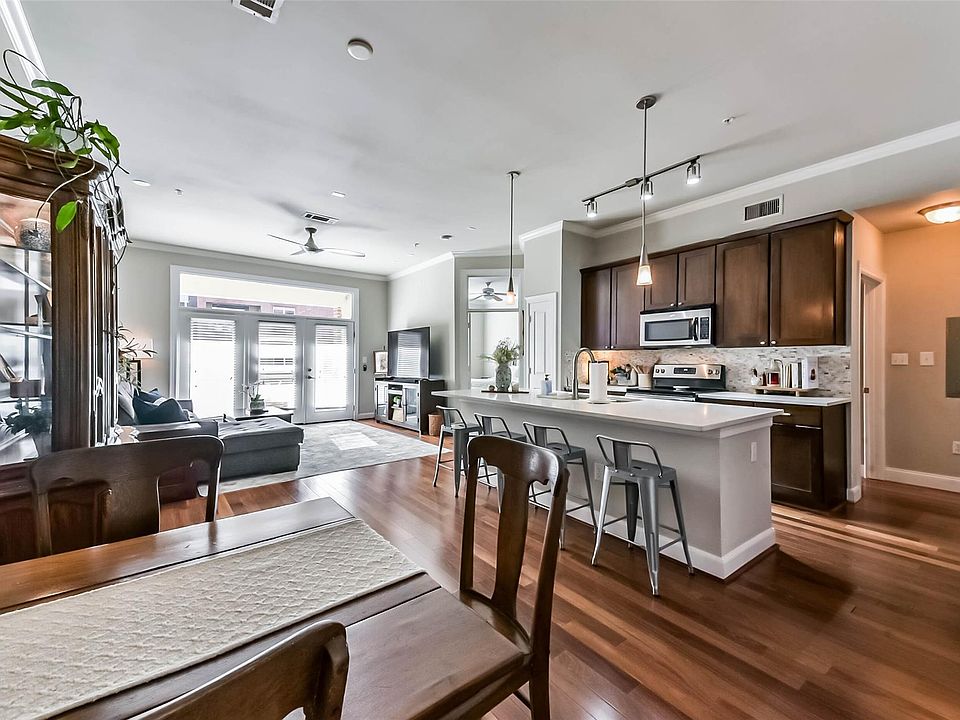 1st image of 300 Saint Joseph Pkwy 103