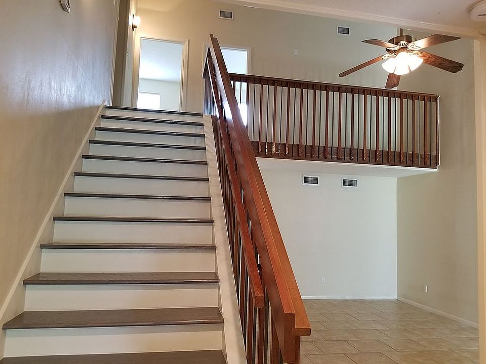 1st image of 2207 Broadlawn Dr