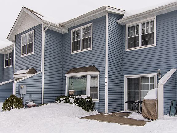 5th image of 4164 Maureen Dr NE