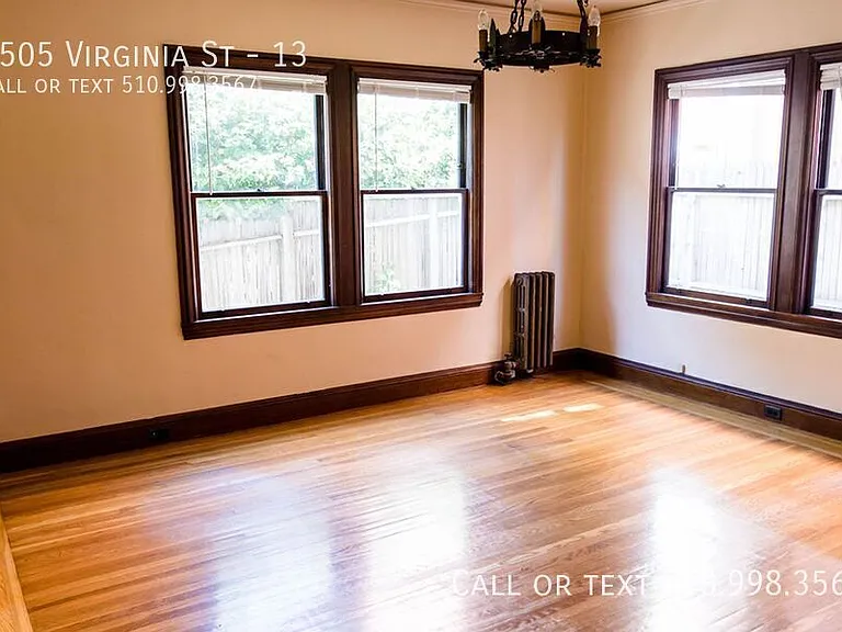 2505 Virginia St #13 — Photo 4