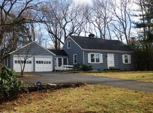 625 Ridge Rd, Orange, CT 06477