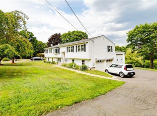 51 Spoke Dr, Shelton, CT 06484