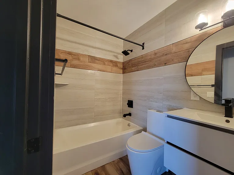 8-12 South Blvd #202 — Photo 8