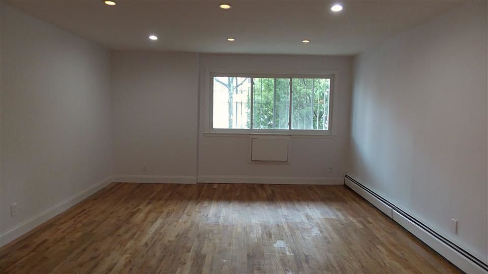 2nd image of 4311 54th St