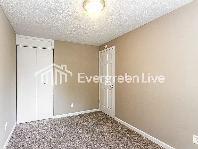 5520 Lunsford Dr — Photo 10