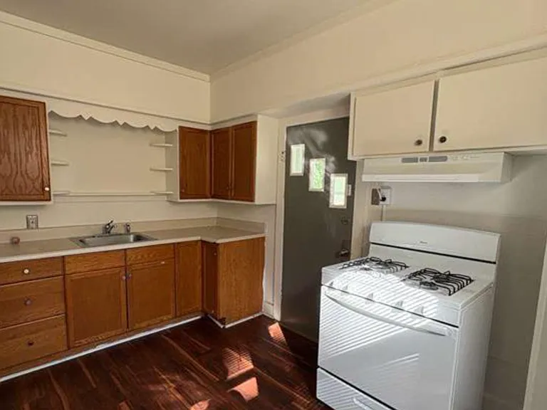 402 Cinnaminson Ave #2 — Photo 2