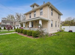 832 Ringwood Ave, Haskell, NJ 07420