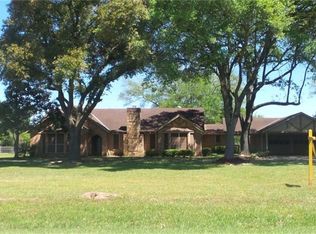 22202 Kobs Rd, Tomball, TX 77377
