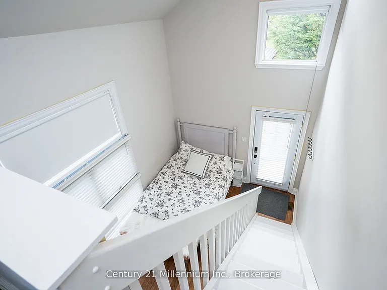 160 Grand Cypress Ln — Photo 33