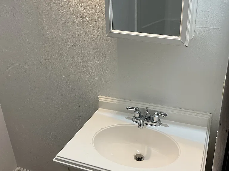 apt in Cross Lanes — Photo 30