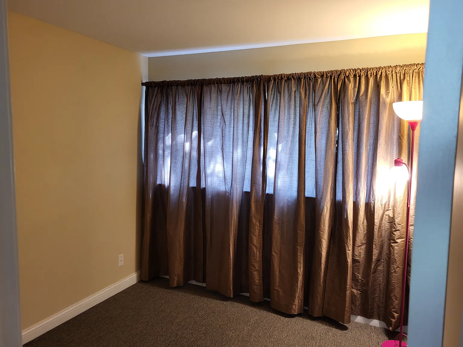 2 bed, 650 sqft, $995 — Photo 4