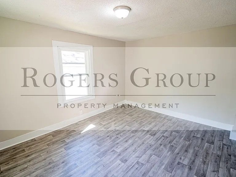 515 Owen St — Photo 4