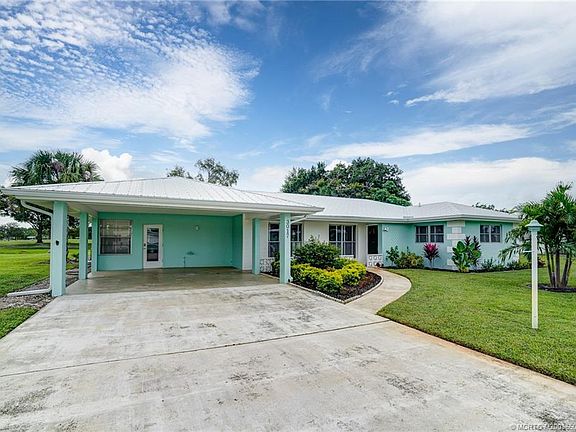 2nd image of 3017 SE Santa Anita St
