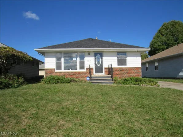 12115 Orme Rd, Garfield Heights, OH 44125