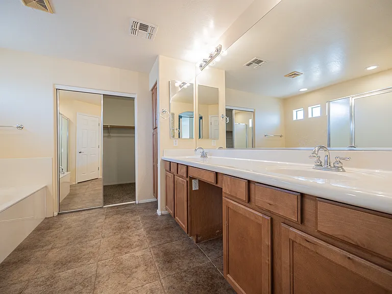 4418 W Hower Rd — Photo 20