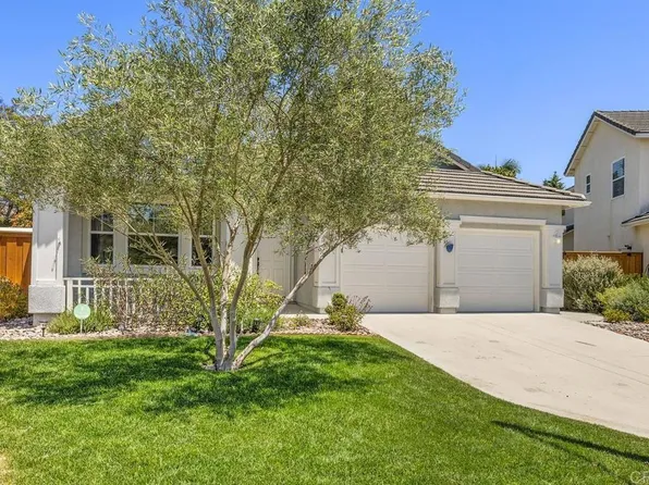 3879 Rockfield Ct, Carlsbad, CA 92010