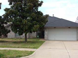 505 Verreaux Dr, Norman, OK 73072