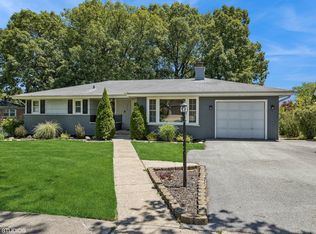 9309 S 83rd Ct, Hickory Hills, IL