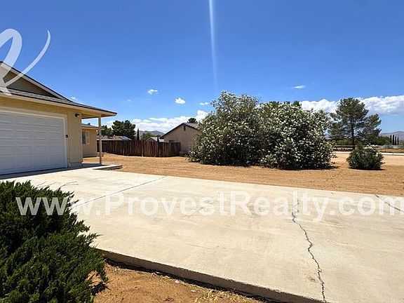 3rd image of 16692 Neenach Rd