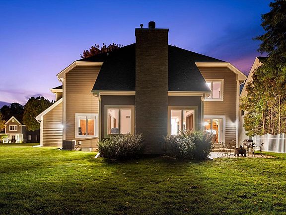 3rd image of 1264 Creekside LANE