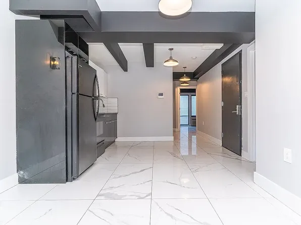 141 Utica Avenue image 3 of 9