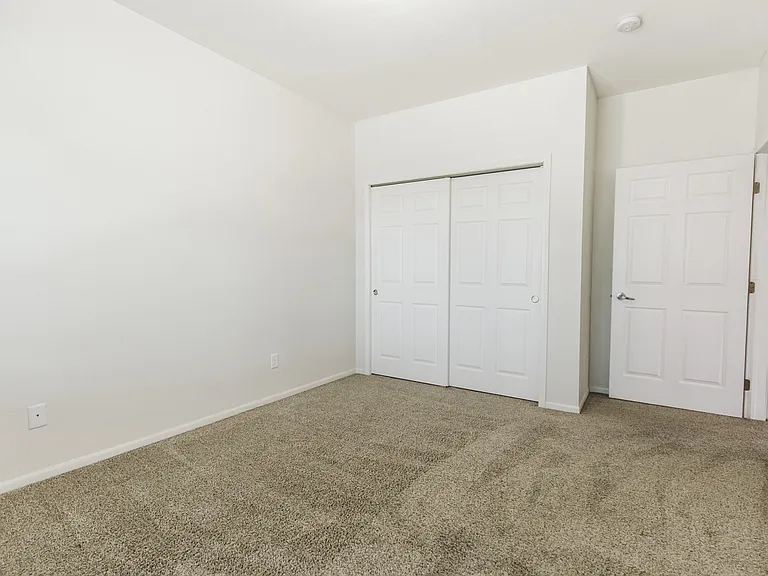 Live at Silver Lake Apartments — Photo 9