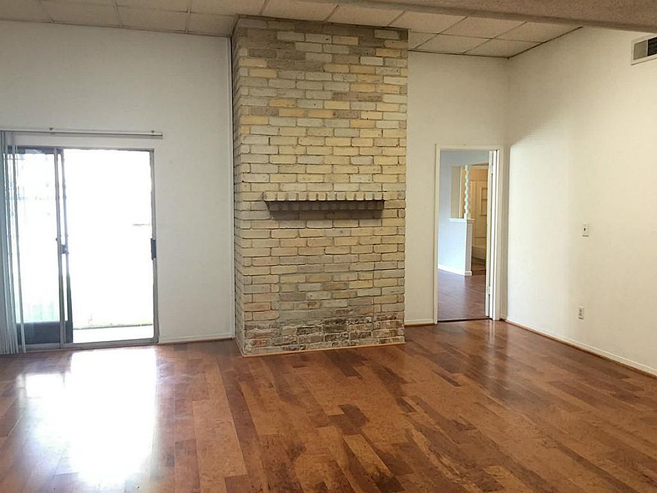 1st image of 6114 Briar Glade Dr