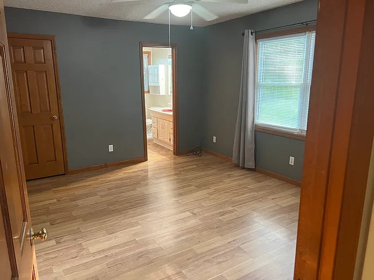 7155 Park Place Rd — Photo 3