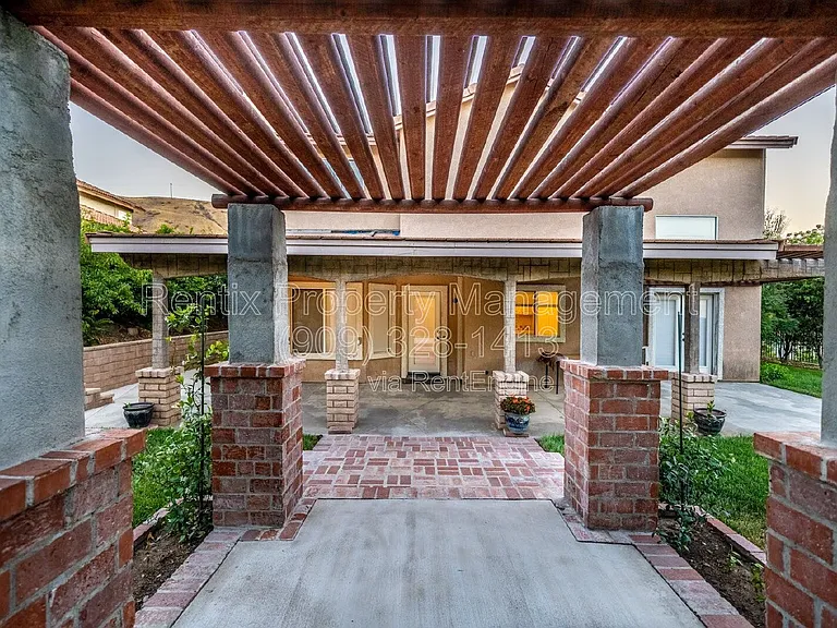 3655 Shandin Dr — Photo 44
